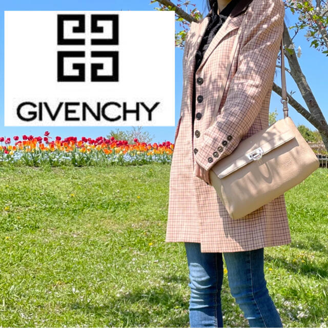 Givenchy チェスターコート