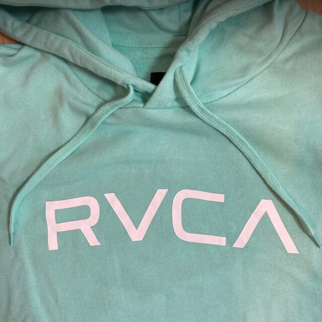 RVCA(ルーカ)のRVCA   ルーカ　パーカー　Mサイズ メンズのトップス(パーカー)の商品写真