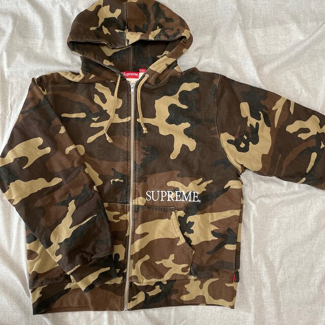 Supreme(シュプリーム)のsupreme パーカー　迷彩　XL メンズのトップス(パーカー)の商品写真