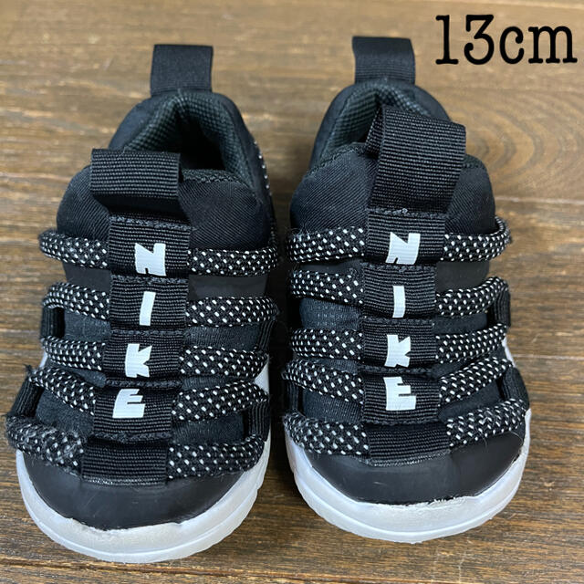 NIKE(ナイキ)のNIKE ノーヴィス 13cm 黒 キッズ/ベビー/マタニティのベビー靴/シューズ(~14cm)(スニーカー)の商品写真