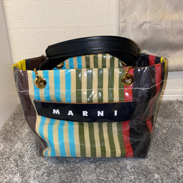 豪華で新しい Marni マルニ 人気色‼️トートバッグ - トートバッグ