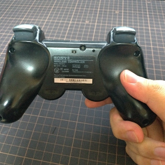 PlayStation3(プレイステーション3)のPS3 コントローラー エンタメ/ホビーのゲームソフト/ゲーム機本体(家庭用ゲーム機本体)の商品写真