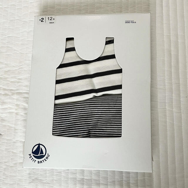 PETIT BATEAU(プチバトー)の＊ご専用＊ 新品未使用  プチバトー タンクトップ12ans  Tシャツ6ans キッズ/ベビー/マタニティのキッズ服男の子用(90cm~)(Tシャツ/カットソー)の商品写真