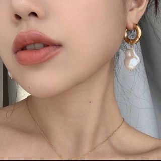 ☆2way☆ バロックパール × ヴィンテージ ゴールドフープ ピアス(ピアス)