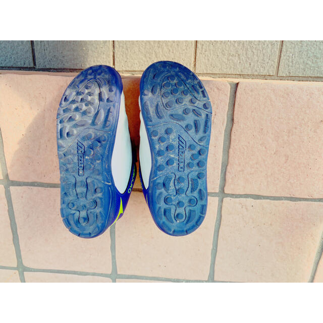 MIZUNO(ミズノ)の【にーに様専用ページ】 キッズ/ベビー/マタニティのキッズ靴/シューズ(15cm~)(スニーカー)の商品写真
