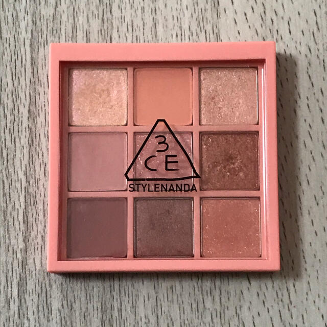 3ce(スリーシーイー)の3CE multi eye color palette  BEACH MUSE コスメ/美容のベースメイク/化粧品(アイシャドウ)の商品写真