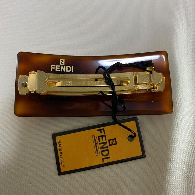 ○FENDI 未使用　フェンディ  バレッタ 茶○