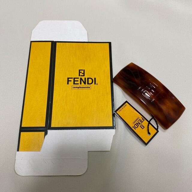 ○FENDI 未使用　フェンディ  バレッタ 茶○