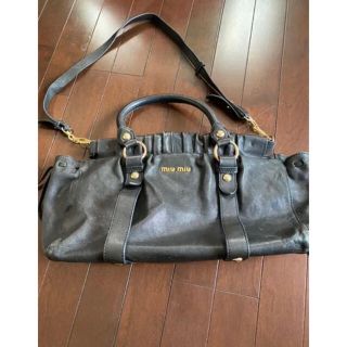 ミュウミュウ(miumiu)のmiumiu ミュウミュウ ハンドバッグ ショルダーバッグ(ハンドバッグ)