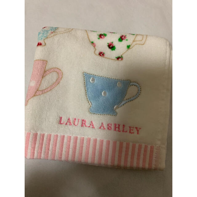 LAURA ASHLEY(ローラアシュレイ)のローラアシュレイ/新品未使用 レディースのファッション小物(ハンカチ)の商品写真