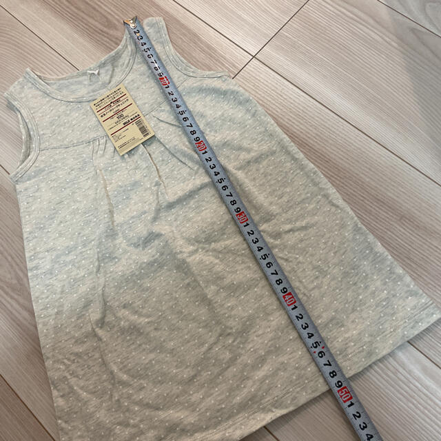 UNIQLO(ユニクロ)の新品タグ付き　UNIQLO ワンピース キッズ/ベビー/マタニティのキッズ服女の子用(90cm~)(Tシャツ/カットソー)の商品写真