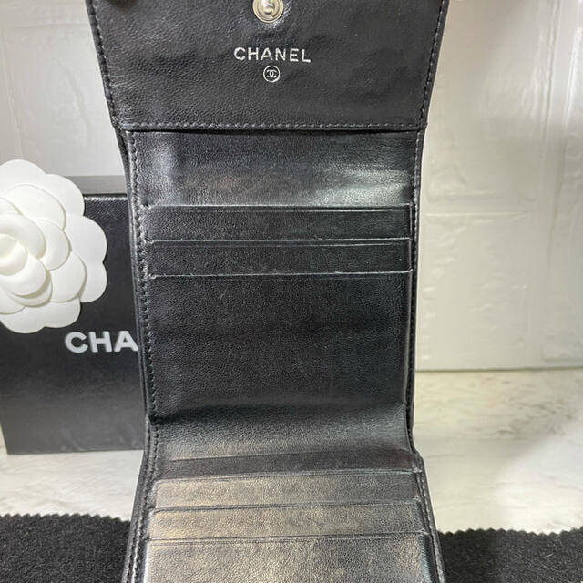 CHANEL(シャネル)のCHANEL シャネル 美品 財布 カメリア 折財布 レディースのファッション小物(財布)の商品写真