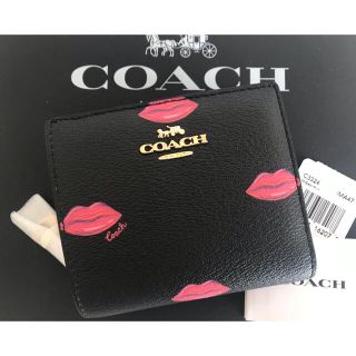 【超美品】【未使用】COACHリップスティック柄　ラウンドファスナー長財布