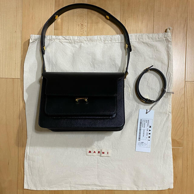 Marni(マルニ)のMARNI マルニ トランクバッグ レディースのバッグ(ショルダーバッグ)の商品写真