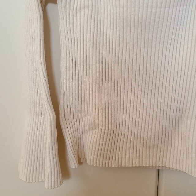 Noble(ノーブル)のNOBLE 袖フレア 春ニット レディースのトップス(ニット/セーター)の商品写真