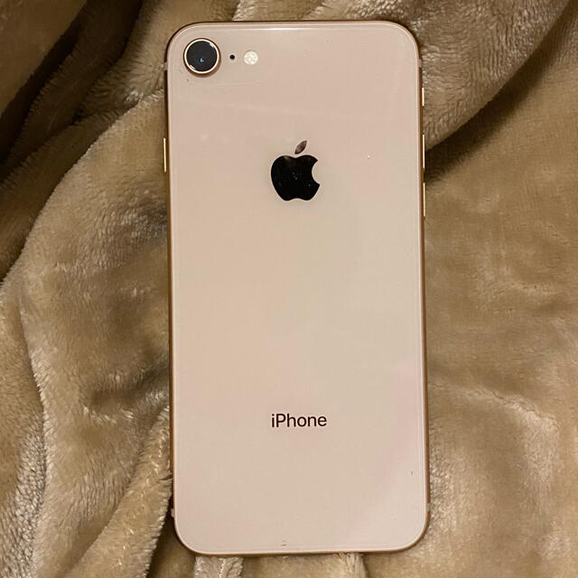 Apple(アップル)のiPhone8 ロースピンク　SIMフリー　64G スマホ/家電/カメラのスマートフォン/携帯電話(スマートフォン本体)の商品写真
