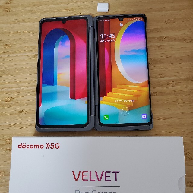 【美品】LG VELVET デュアルスクリーン付 docomo版