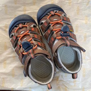 キーン(KEEN)のキーン　サンダル　18センチ　中古(アウトドアシューズ)