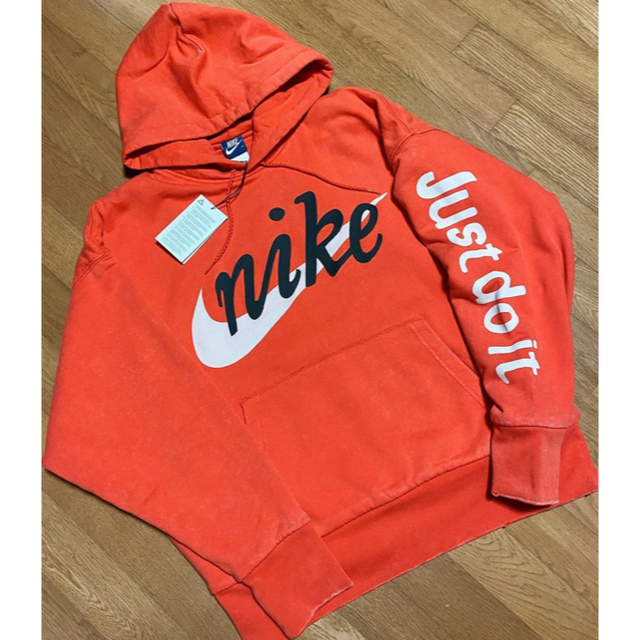 NIKE(ナイキ)の最安値　NIKE × CPFM Shoe Box hoodie Lサイズ　新品 メンズのトップス(パーカー)の商品写真