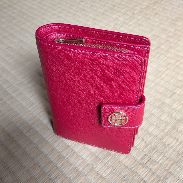 Tory Burch(トリーバーチ)の新品 Tory Burch 折り財布 レディースのファッション小物(財布)の商品写真