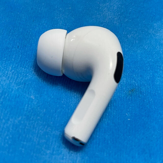 Apple(アップル)のAirPods Pro 左耳　L のみ　片耳　Apple スマホ/家電/カメラのオーディオ機器(ヘッドフォン/イヤフォン)の商品写真