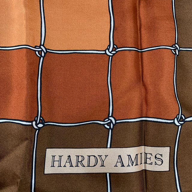 【Hardy Amies】シルク100 %スカーフ