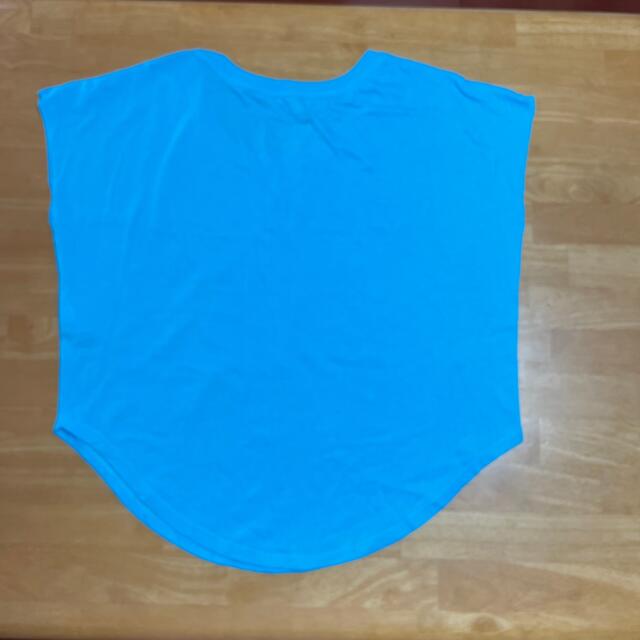 NIKE(ナイキ)のNIKE  袖なし　Tシャツ レディースのトップス(Tシャツ(半袖/袖なし))の商品写真
