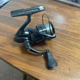 シマノ(SHIMANO)のシマノ　19ヴァンキッシュ　c2000s  美品(リール)