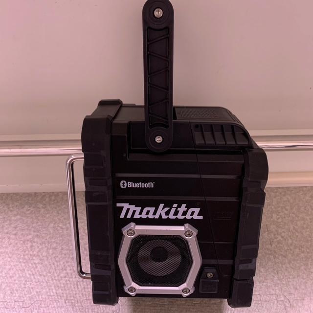 Makita - マキタ ラジオ Bluetooth スピーカー USBポート付 MR106の通販 by りーーーま's shop｜マキタならラクマ