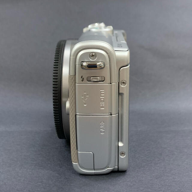 Canon ミラーレス一眼カメラ　EOS M100（ボディのみ） 2