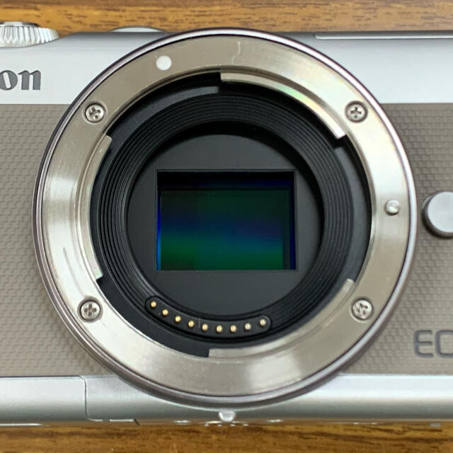 Canon ミラーレス一眼カメラ　EOS M100（ボディのみ） 6