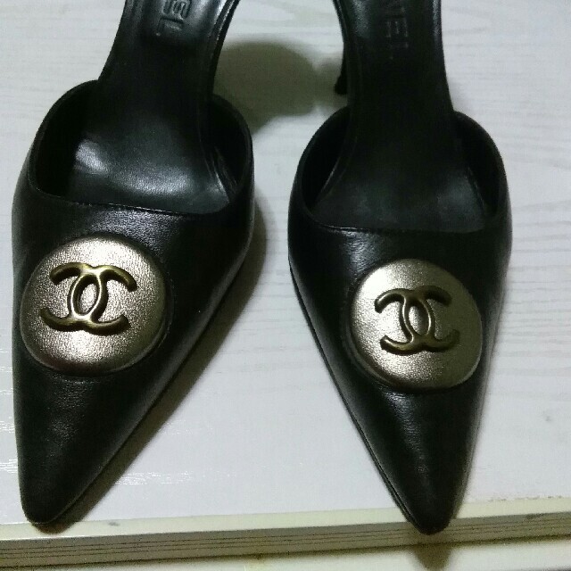 CHANEL　パンプス　黒23.5㎝