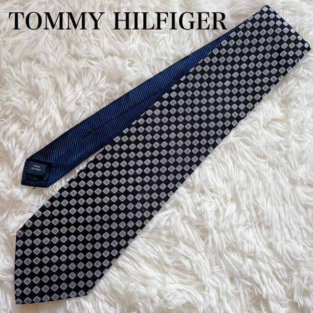 TOMMY HILFIGER(トミーヒルフィガー)の極美品 トミーヒルフィガー ネクタイ 高級シルク 総柄 ストライプ 人気柄人気色 メンズのファッション小物(ネクタイ)の商品写真