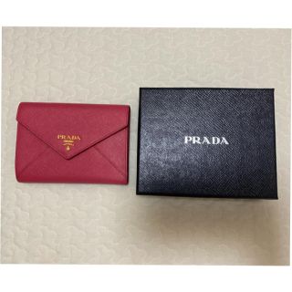 プラダ(PRADA)のプラダ　レター型ウォレット　ピオニーピンク(財布)