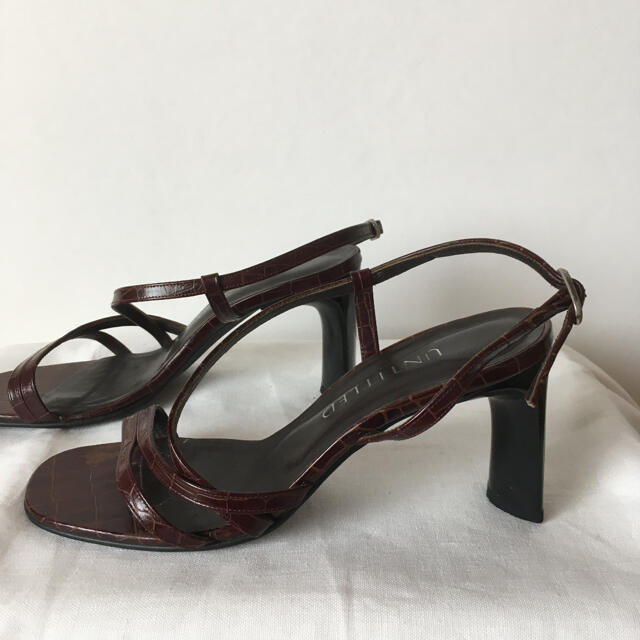 UNTITLED(アンタイトル)のアンタイトル　茶色　クロコダイル柄　サンダル レディースの靴/シューズ(サンダル)の商品写真