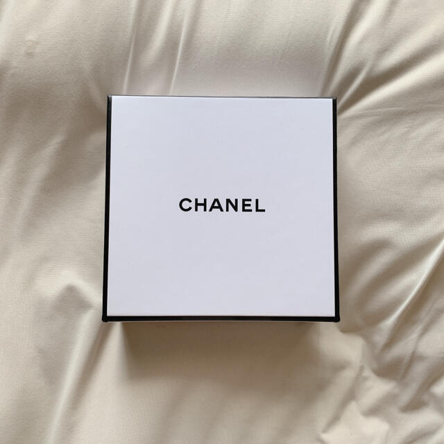 CHANEL(シャネル)のCHANEL 箱 インテリア/住まい/日用品のオフィス用品(ラッピング/包装)の商品写真