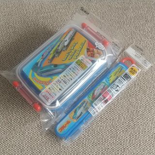 タカラトミー(Takara Tomy)の『新品』 プラレールお弁当箱 プラレール ハシ箱セット お弁当箱・箸セット(弁当用品)