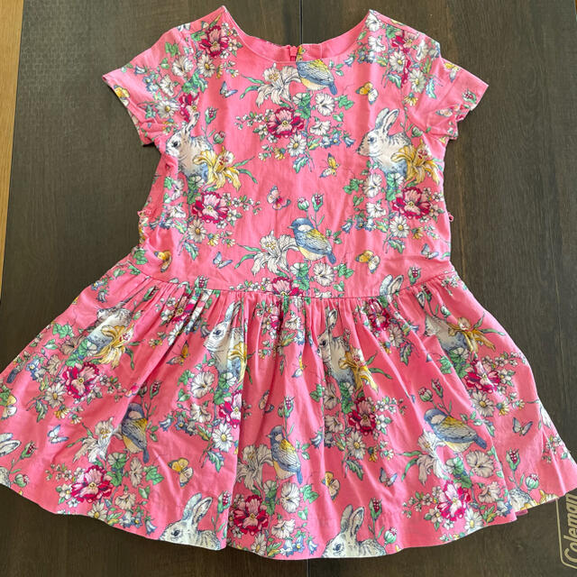 GAP Kids(ギャップキッズ)の【にも様専用】GAP kids 花柄　ワンピース　 キッズ/ベビー/マタニティのキッズ服女の子用(90cm~)(ワンピース)の商品写真