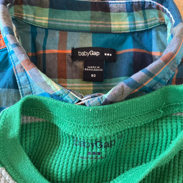 babyGAP(ベビーギャップ)のチェックシャツ　2着セット キッズ/ベビー/マタニティのキッズ服男の子用(90cm~)(Tシャツ/カットソー)の商品写真