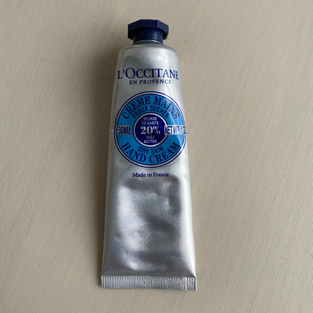 L'OCCITANE(ロクシタン)のL’occitane ハンドクリーム コスメ/美容のボディケア(ハンドクリーム)の商品写真