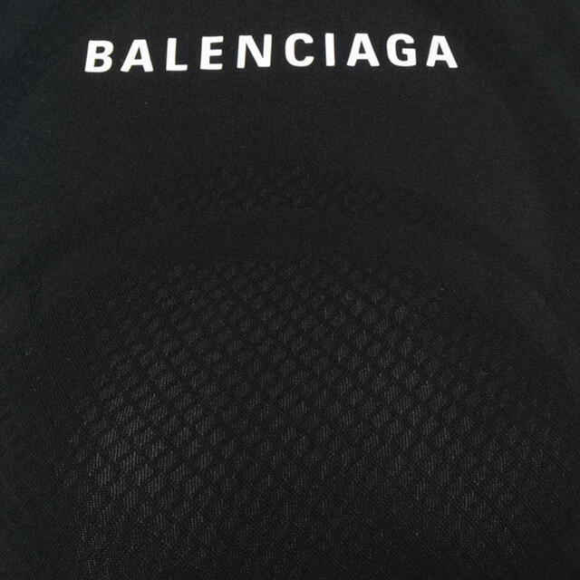 Balenciaga(バレンシアガ)のbalenciaga  コレクション品　ロゴプリント　ストレッチ　トップス レディースのトップス(カットソー(半袖/袖なし))の商品写真
