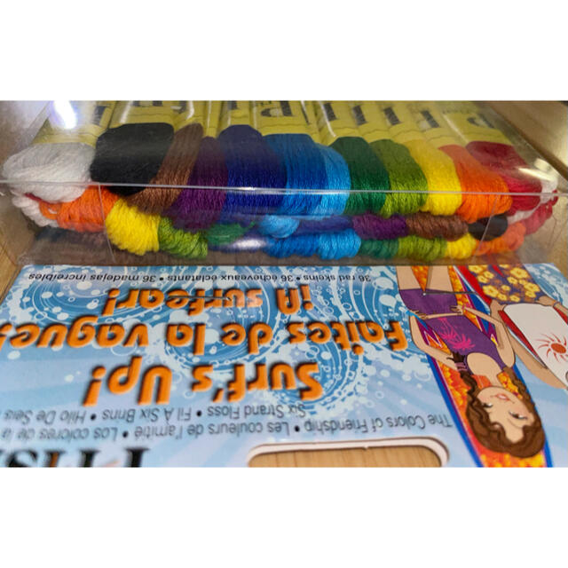 Prism Surf's Up！ 刺繍糸 36本セット ハンドメイドの素材/材料(生地/糸)の商品写真