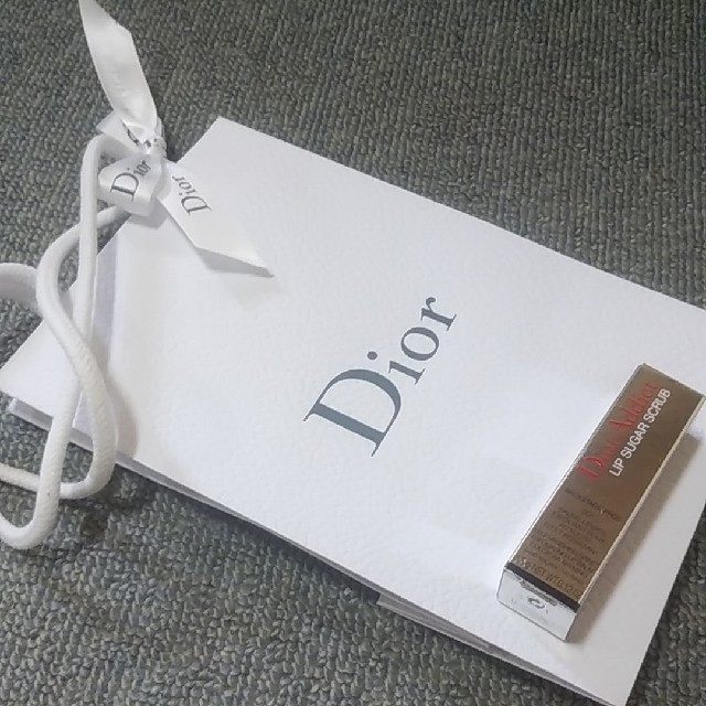 Christian Dior(クリスチャンディオール)の※maii様専用　ディオール アディクトスクラブ＆バーム コスメ/美容のスキンケア/基礎化粧品(リップケア/リップクリーム)の商品写真