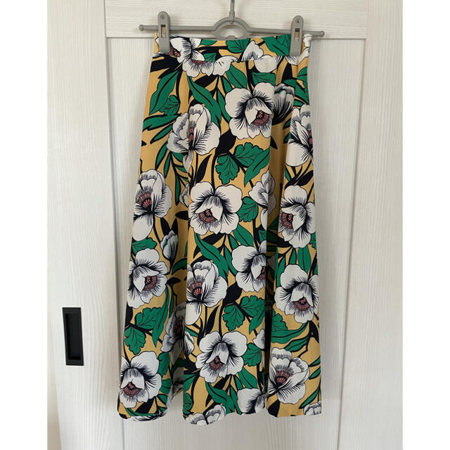 dholic(ディーホリック)のスカート　花柄 レディースのスカート(ひざ丈スカート)の商品写真