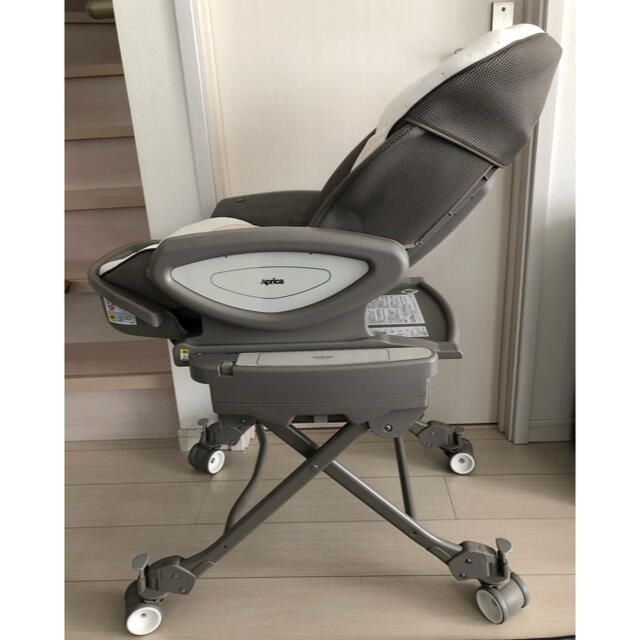 Aprica ユラリズム オート 即日発送 10200円 bieglechitow.pl