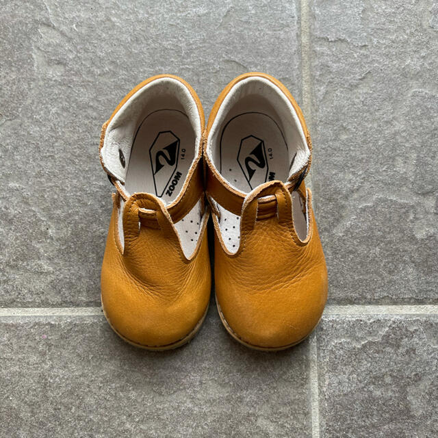 Caramel baby&child (キャラメルベビー&チャイルド)のPEEP ZOOM  Baby T-Strap キャメル　14cm キッズ/ベビー/マタニティのベビー靴/シューズ(~14cm)(フラットシューズ)の商品写真