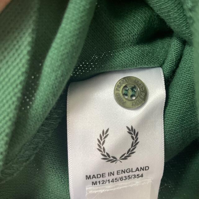 FRED PERRY(フレッドペリー)のフレッドペリー　ポロシャツ　ダークグリーン　緑 メンズのトップス(ポロシャツ)の商品写真