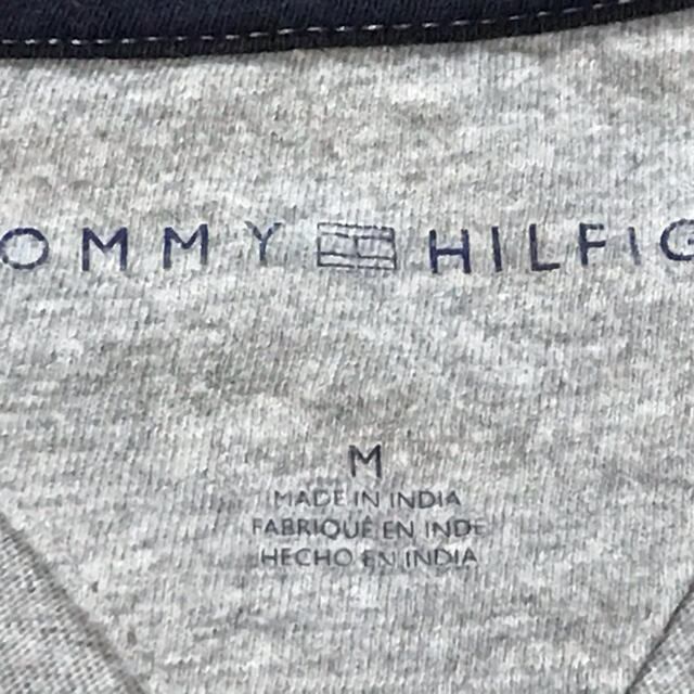 TOMMY HILFIGER(トミーヒルフィガー)のトミーヒルフィガー　Tシャツ　グレー メンズのトップス(Tシャツ/カットソー(半袖/袖なし))の商品写真