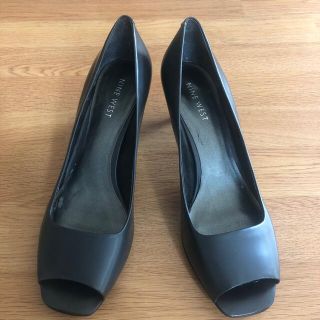 ナインウエスト(NINE WEST)の訳あり✴︎NINEWESTオープントゥパンプス(ハイヒール/パンプス)