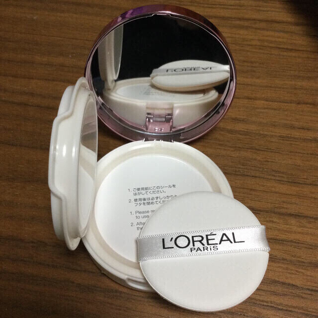 L'Oreal Paris(ロレアルパリ)のロレアルパリ ルーセントマジック　クッションブラッシュ コスメ/美容のベースメイク/化粧品(チーク)の商品写真